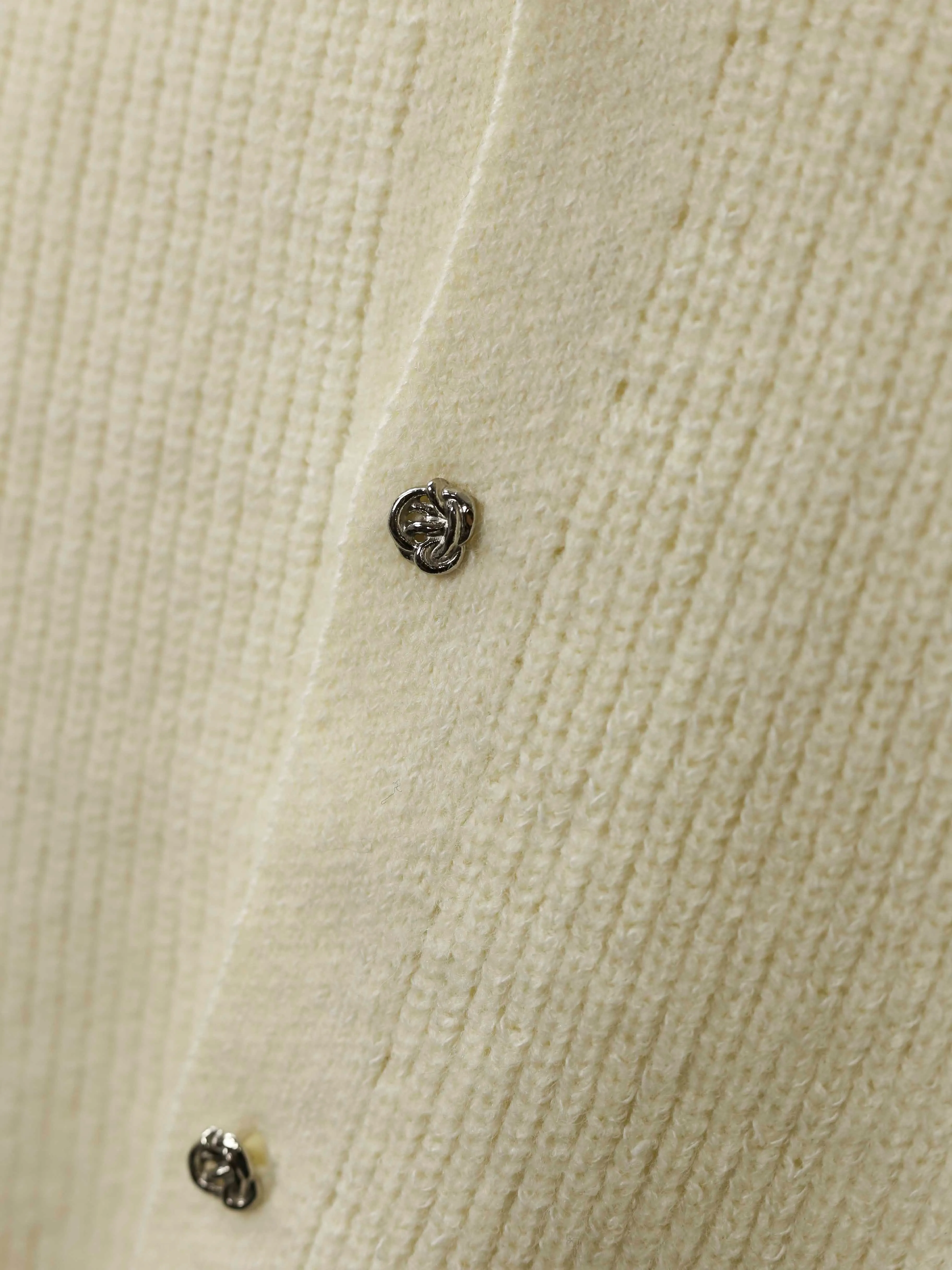 Actual photo of off-white details P280